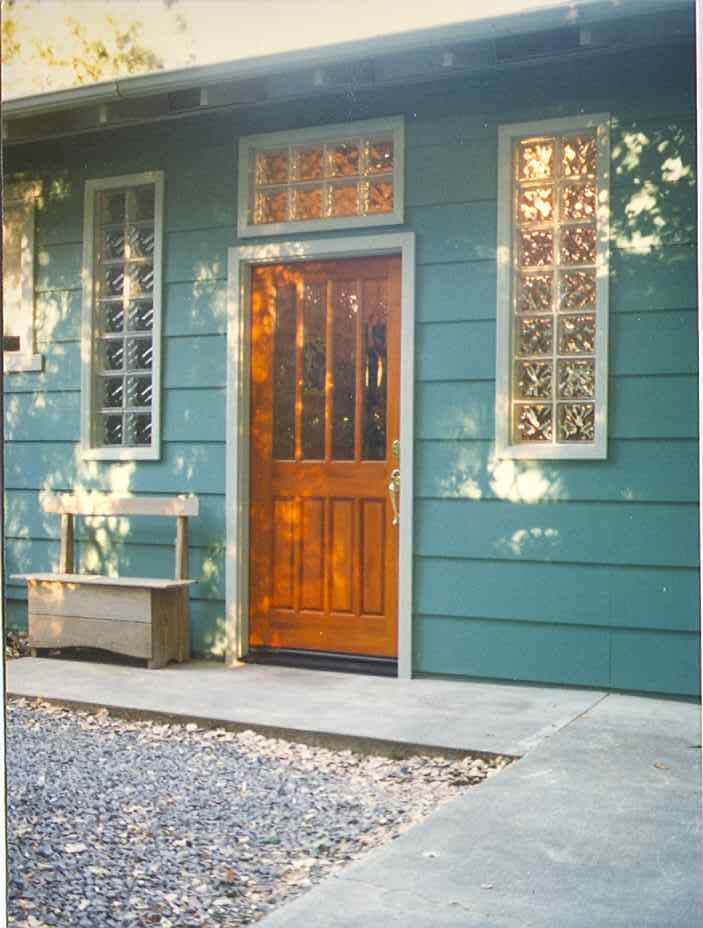 Remodeling Features Entries & 'Street Presentation' Youngs & Company