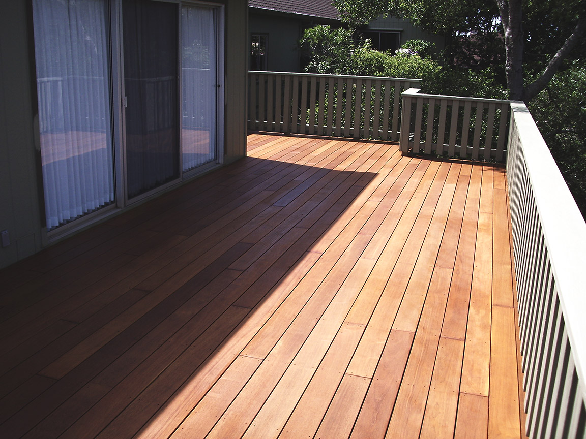 Oak Mesa Pl Hardwood deck