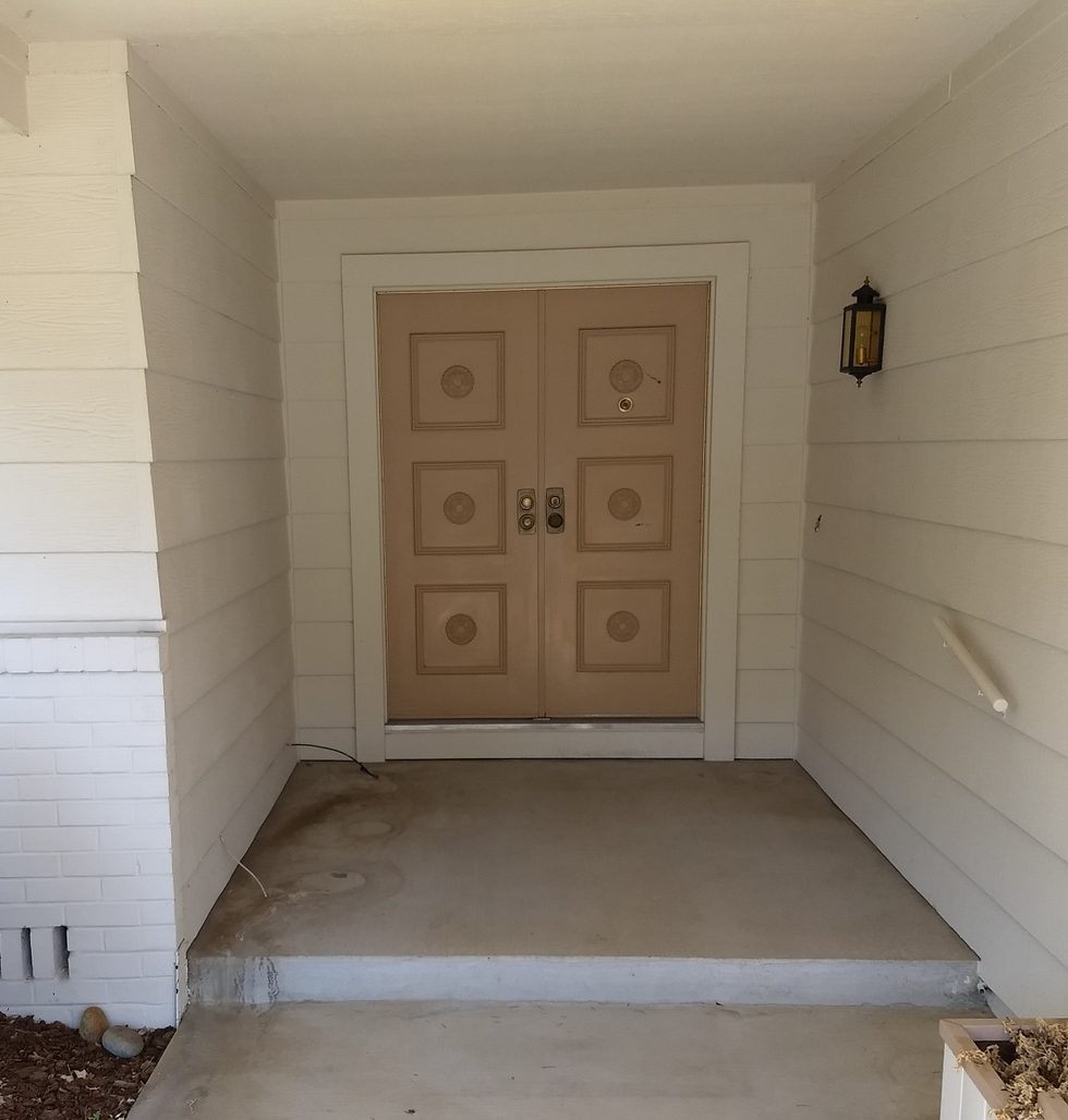 Oakmont Entry - BEFORE remodel