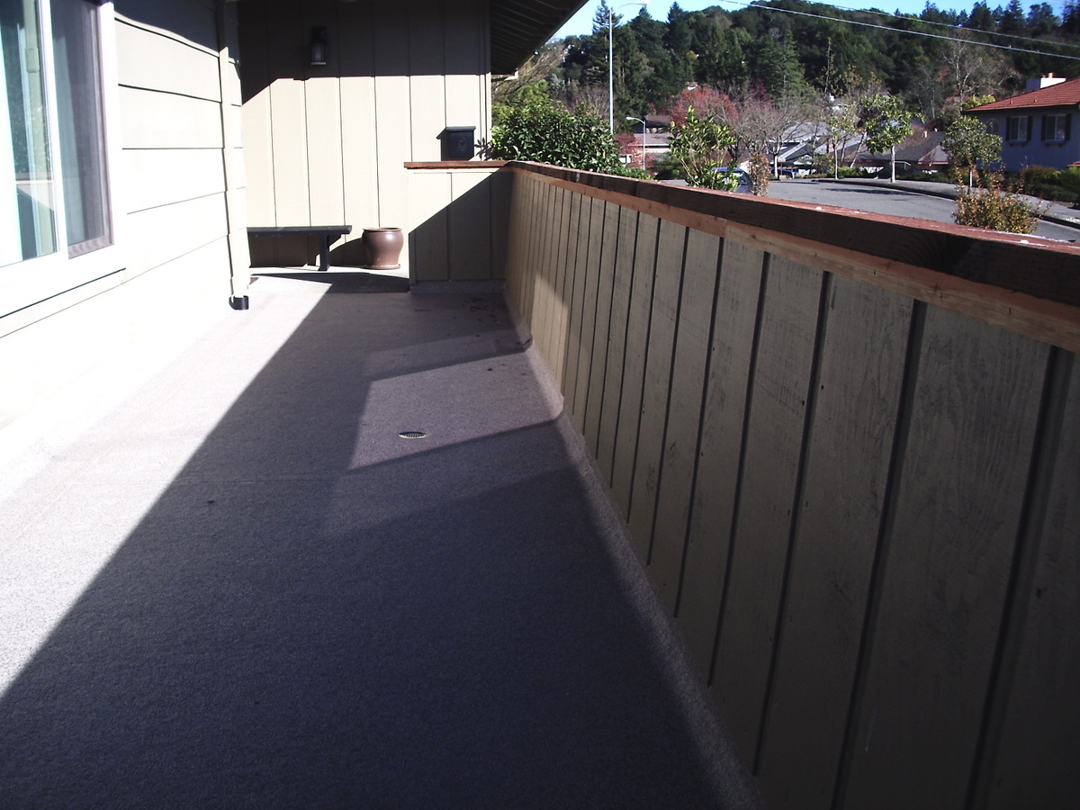 Hidden Vly - Repair of deck rail and framing - retro 1970s